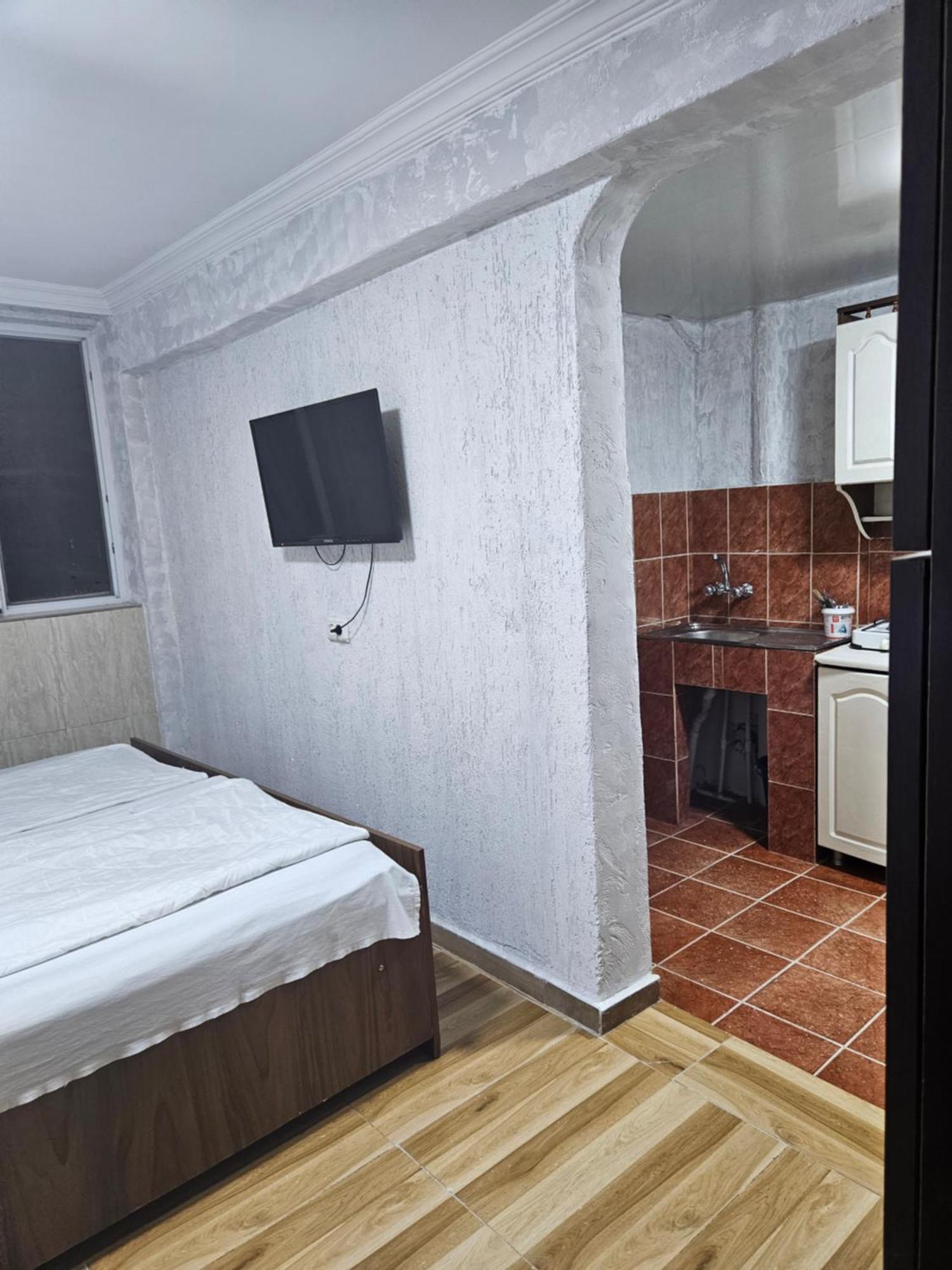 Guest House 2 Floor Batum Dış mekan fotoğraf